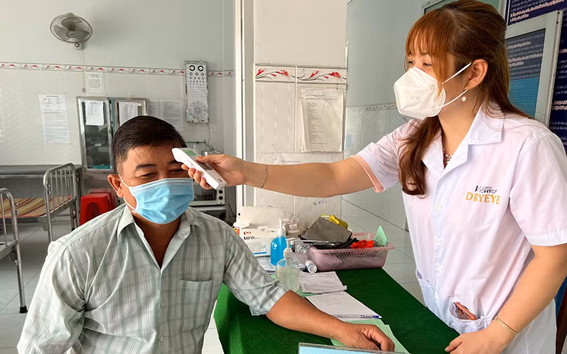 Vì nhân dân mà dấn thân, cống hiến -0