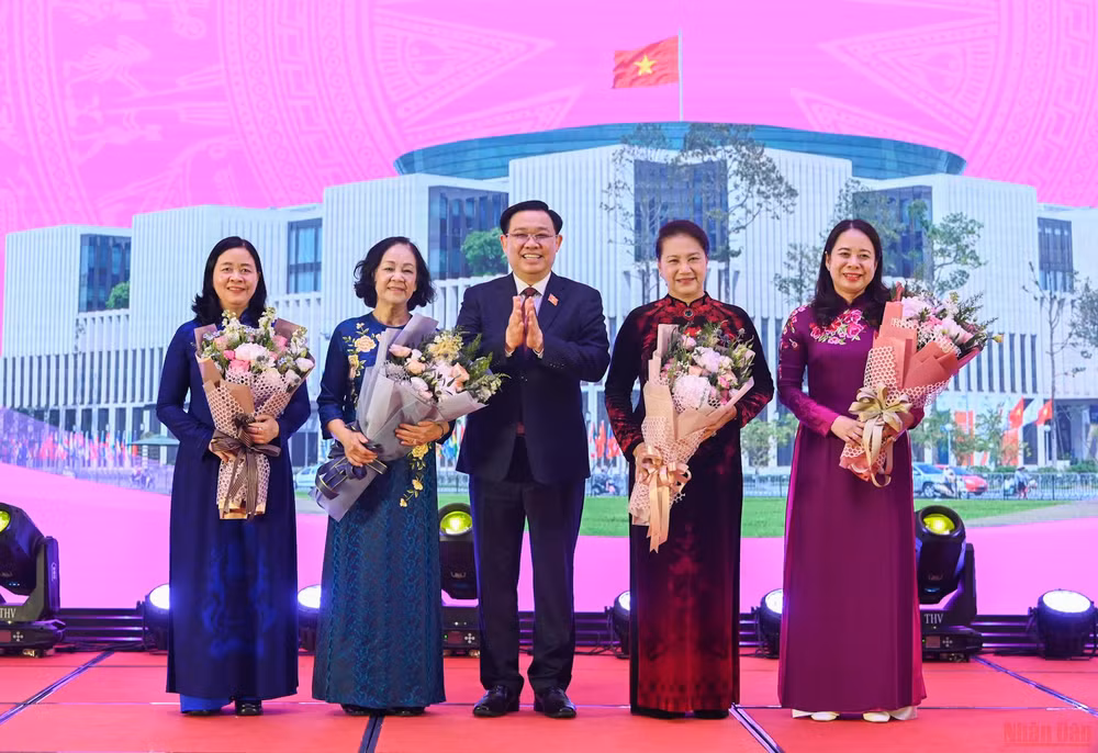 Nữ đại biểu Quốc hội đóng góp quan trọng nâng cao chất lượng, hiệu quả hoạt động của Quốc hội -0