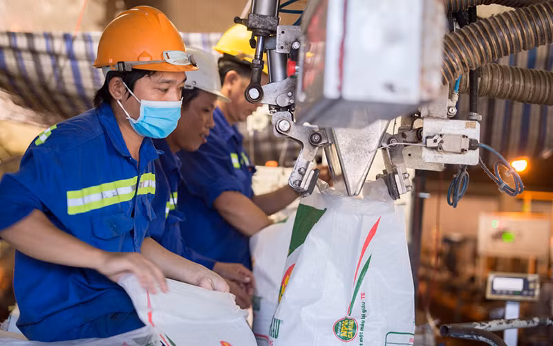 PVCFC chủ động tăng xuất khẩu sản phẩm phân bón Cà Mau -0