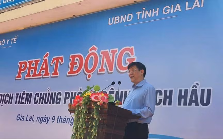GS, TS Nguyễn Thanh Long phát biểu tại lễ phát động.