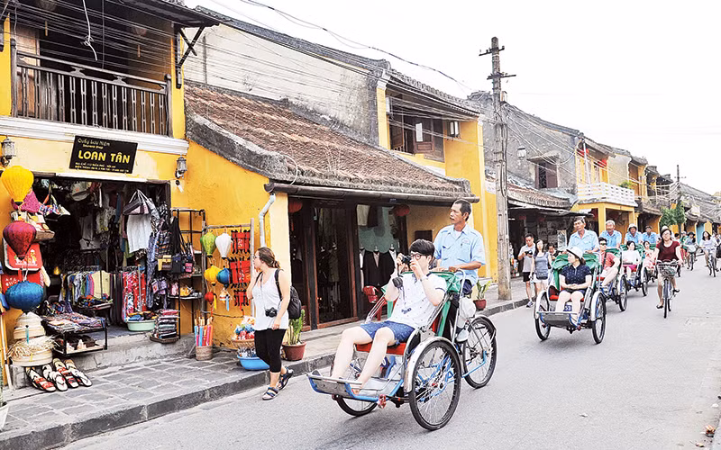 Ngành du lịch đã nhìn thấy “ánh sáng cuối đường hầm” -0