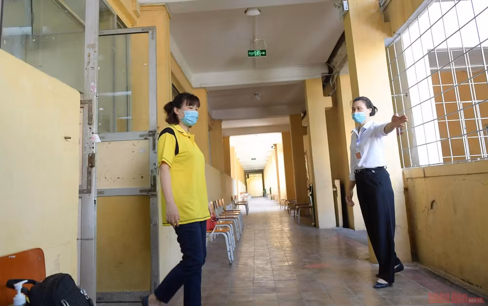 20dien_tap_thi_THPT_quoc_gia_20-1624856651994.jpeg