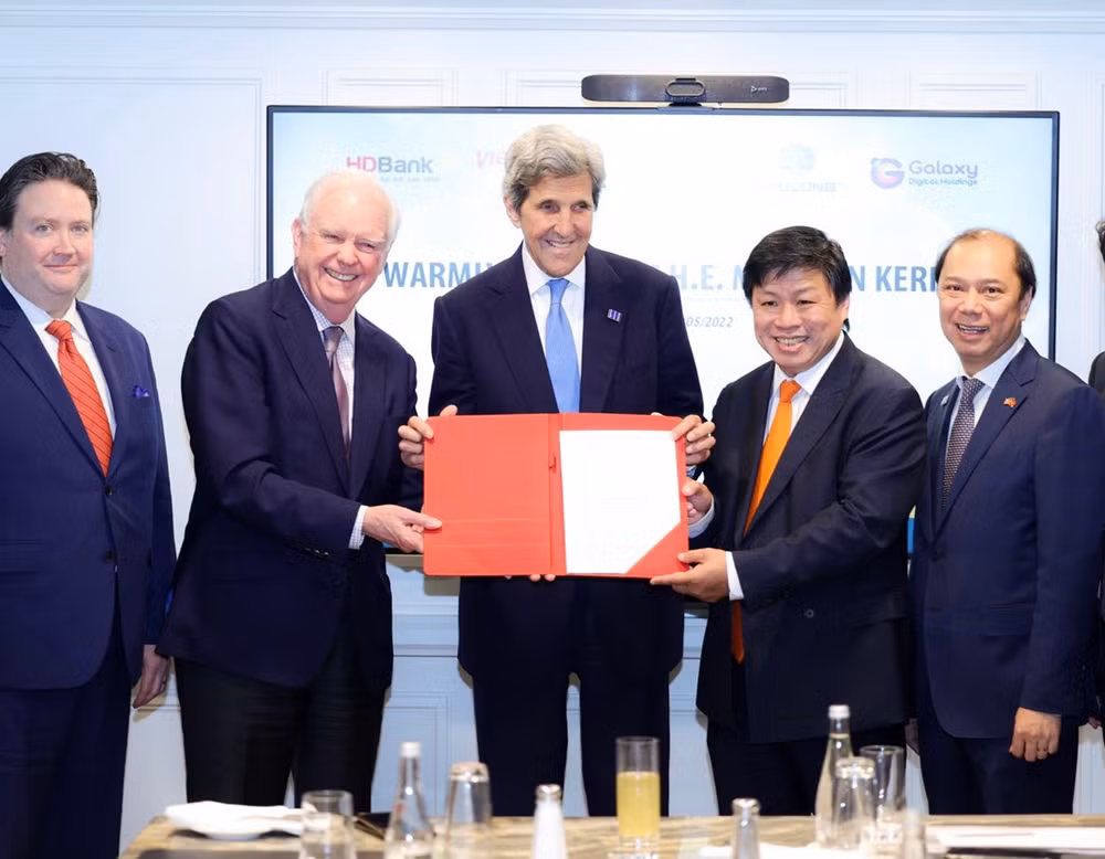 Cuộc họp giữa đoàn công tác Sovico và Ngài John Kerry.