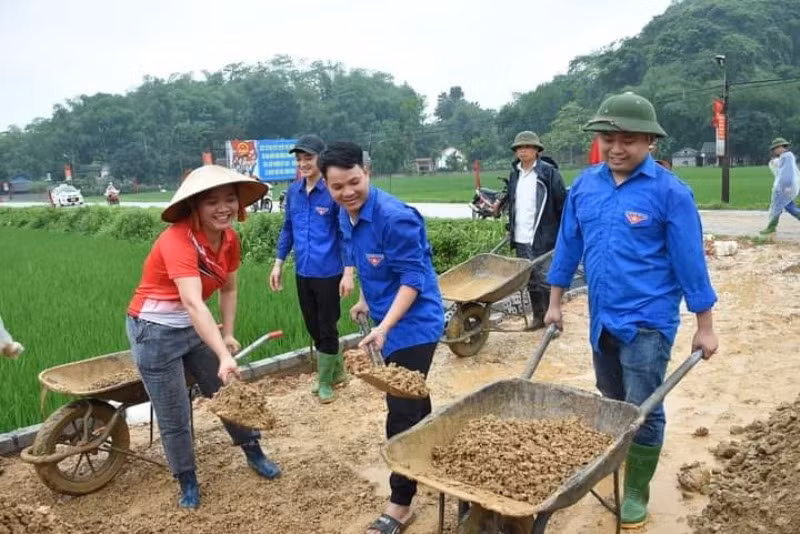 Phong trào hiến đất làm đường ở Yên Bái -0