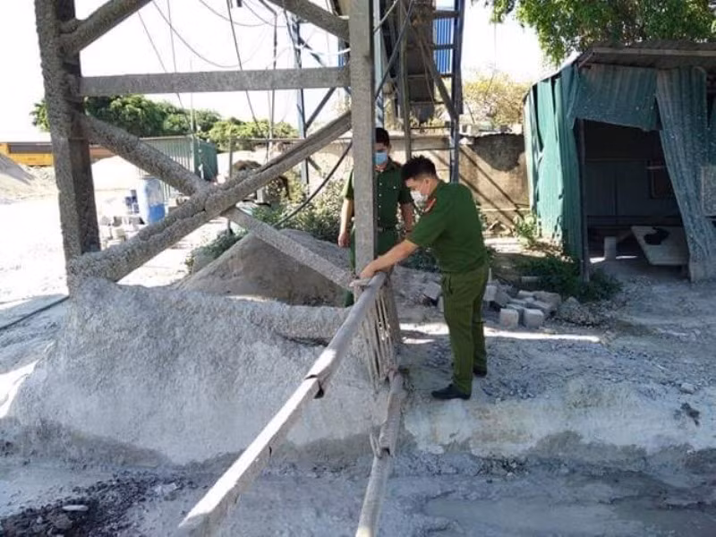Cưỡng chế, xử lý nghiêm những công trình lấn chiếm lòng sông