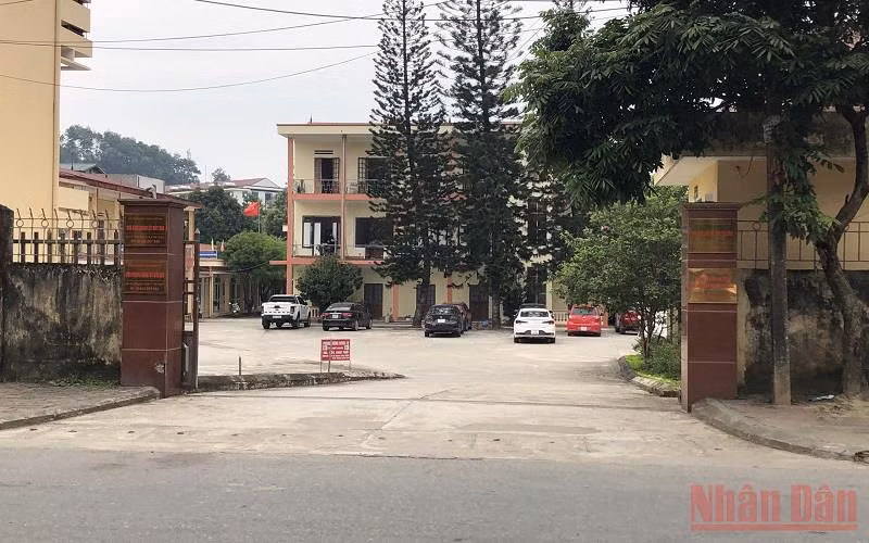 Văn phòng Đăng ký đất đai tỉnh Yên Bái, nơi Nguyễn Minh Ngọc hợp đồng làm việc.