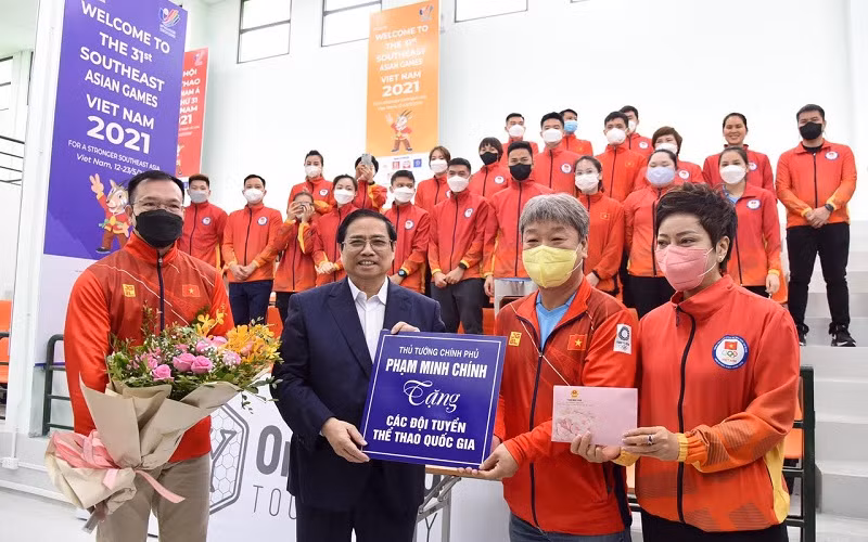 Thủ tướng Phạm Minh Chính thăm, động viên đoàn thể thao Việt Nam, kiểm tra công tác chuẩn bị SEA Games 31 -0