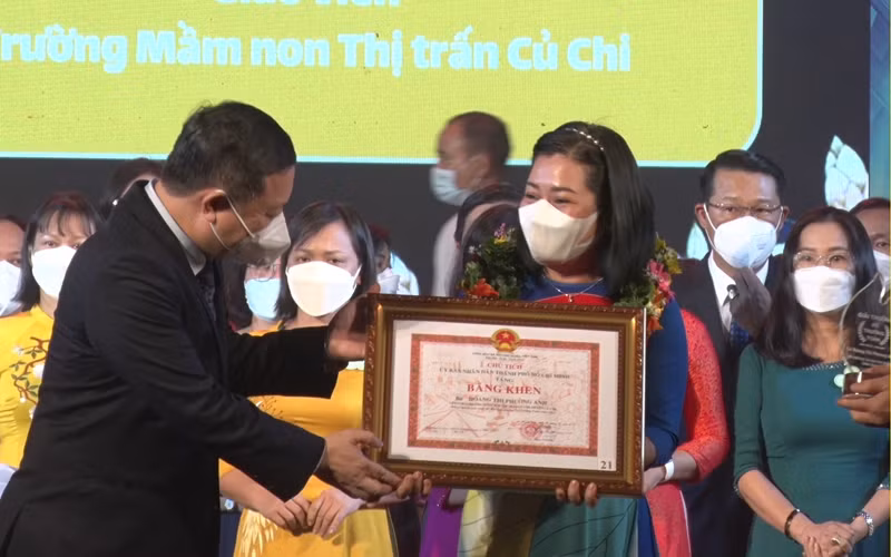 TP Hồ Chí Minh vinh danh Nhà giáo ưu tú, thầy cô giáo đạt giải thưởng Võ Trường Toản -0