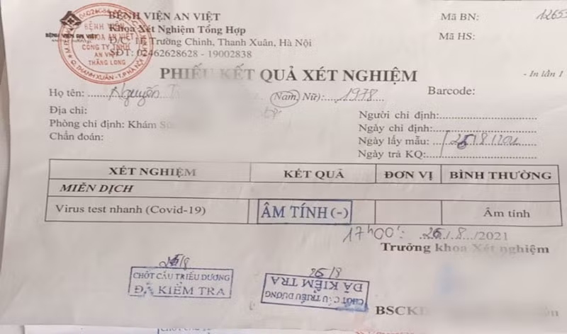 Giấy xét nghiệm đã bị sửa chữa thông tin ngày xét nghiệm.