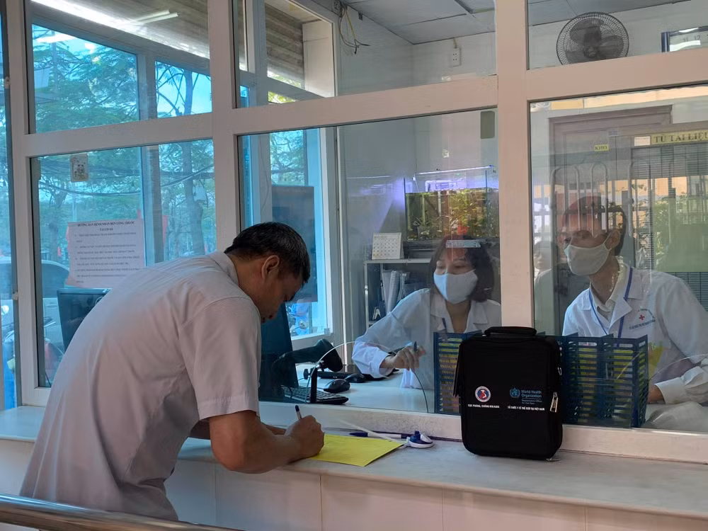 Làm sao để giảm thiểu rủi ro khi thí điểm phát thuốc methadone về nhà -0