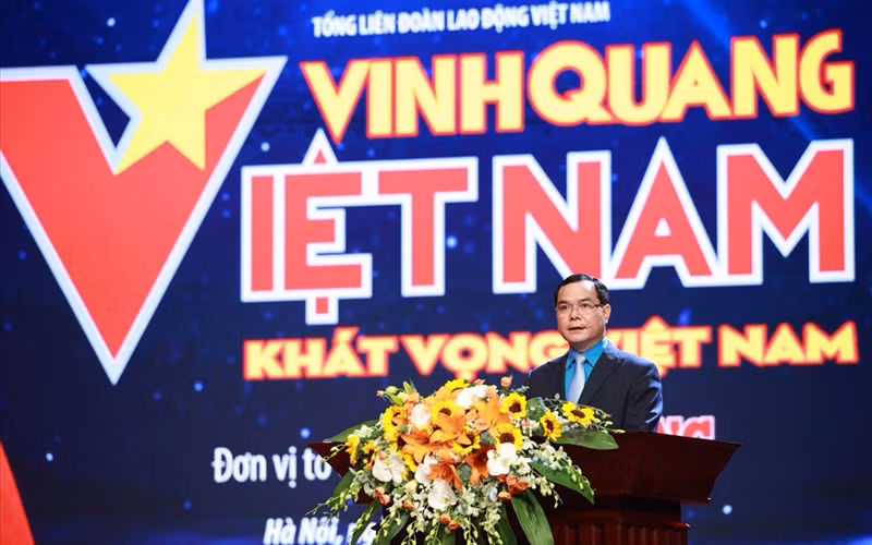 Tôn vinh các tập thể, cá nhân tại Chương trình Vinh Quang Việt Nam năm 2021 -0