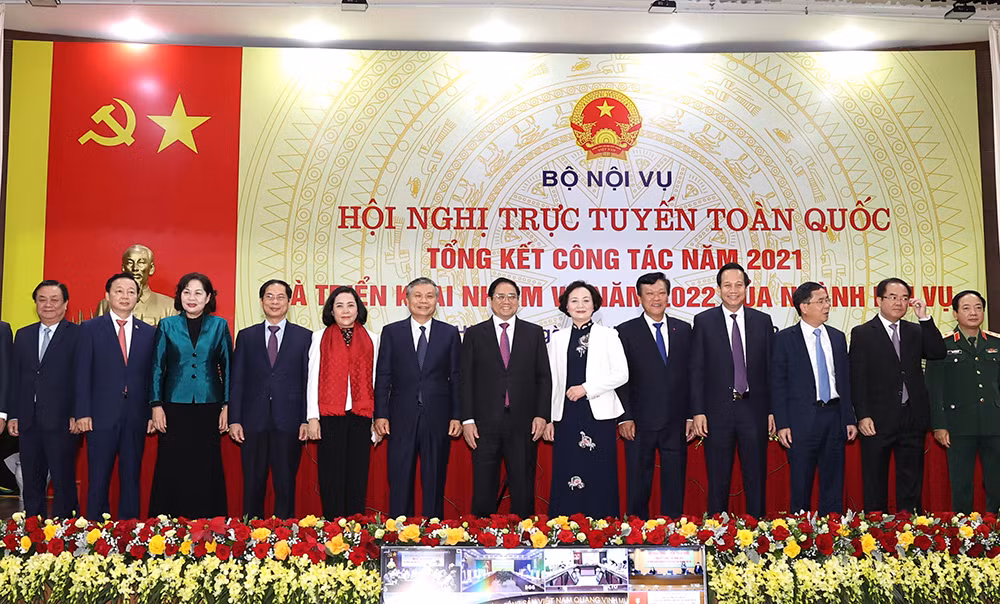 Thủ tướng Pham Mình Chinh dự tổng kết và triển khai nhiệm vụ năm 2021 của Ngành nội vụ -5