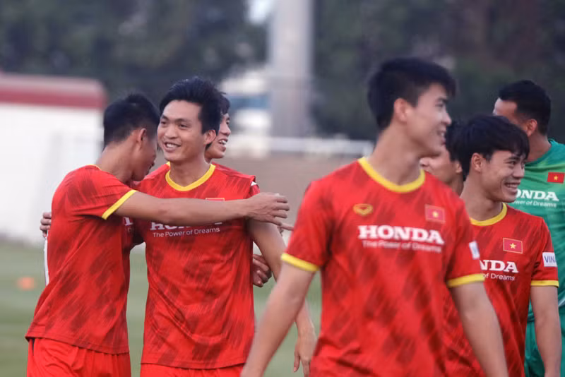 Theo đánh giá ban đầu, Tuấn Anh và Văn Toàn không có tổn thương về xương nên sẽ sớm hồi phục để trở lại sân cỏ. (Ảnh: VFF)