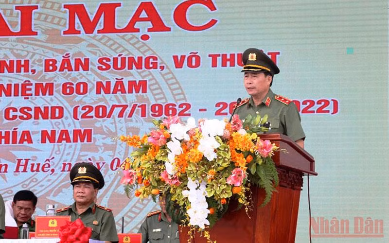 Trung tướng Lê Quốc Hùng, Thứ trưởng Công an, phát biểu tại lễ khai mạc Hội thi.