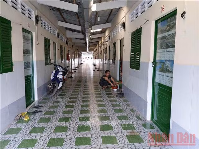 Ngân sách trung ương hỗ trợ có mục tiêu cho các địa phương 100% kinh phí ngân sách nhà nước thực hiện chính sách hỗ trợ tiền thuê nhà cho người lao động. (Ảnh: VGP)