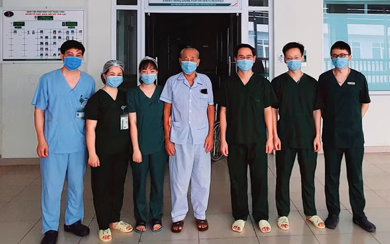 BN 1045 - một trong hai ca nặng nhất miền Bắc giai đoạn này được xuất viện.