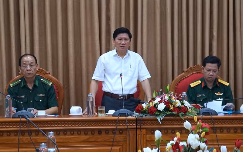 Cà Mau họp khẩn triển khai ứng phó bão.