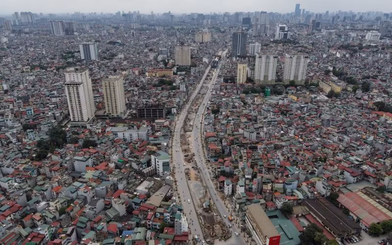 Dự án đường vành đai 2 trên cao đang dần hoàn thiện.