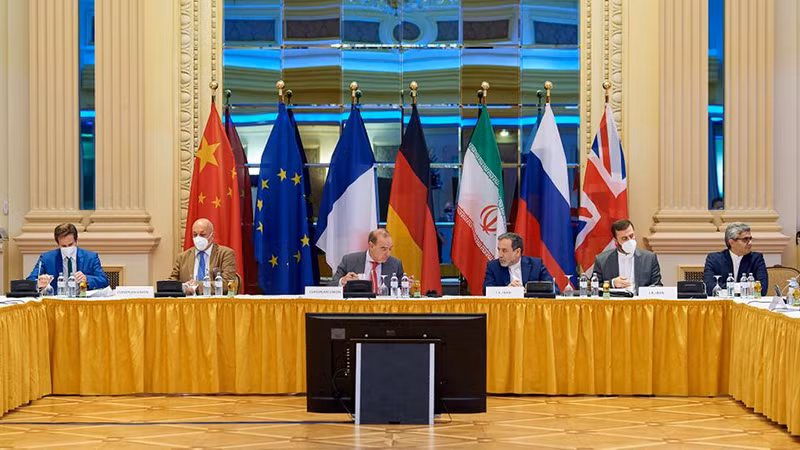 Các nhà ngoại giao tham gia cuộc đàm phán về khôi phục JCPOA tại Vienna. (Nguồn: Reuters)