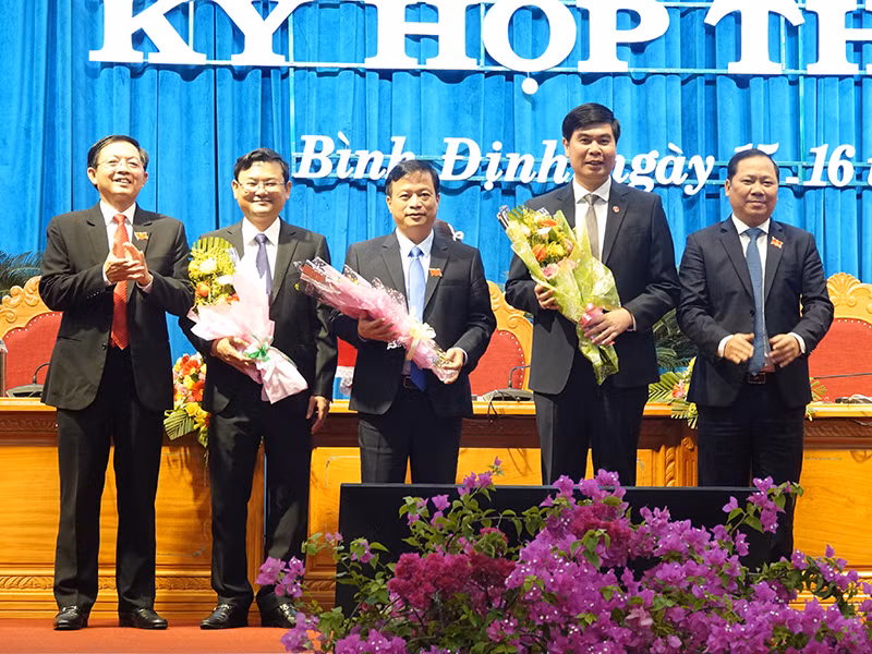 Ông Hồ Quốc Dũng tái đắc cử Chủ tịch Hội đồng nhân dân tỉnh Bình Định -0