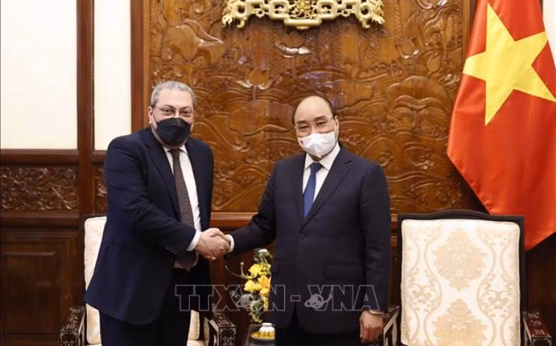 Chủ tịch nước Nguyễn Xuân Phúc tiếp Đại sứ Ai Cập Mahmoud Hassan Nayel. (Ảnh: TTXVN)