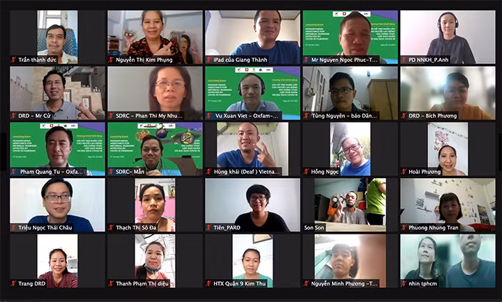 Công bố gói hỗ trợ theo hình thức trực tuyến (Ảnh: Oxfam).