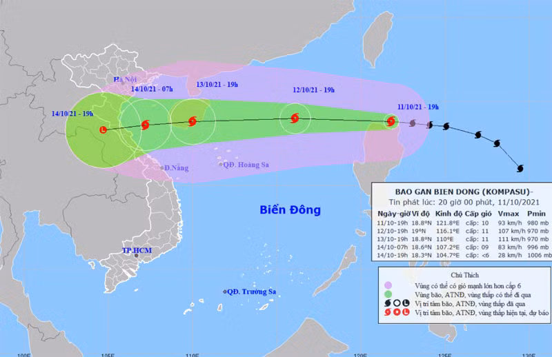 Vị trí và hướng di chuyển của bão Kompasu. (Nguồn: nchmf.gov.vn)