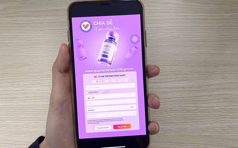 Trang web của Quỹ vaccine phòng chống Covid-19 với giao diện di động, thuận tiện cho người dân ủng hộ vào Quỹ.