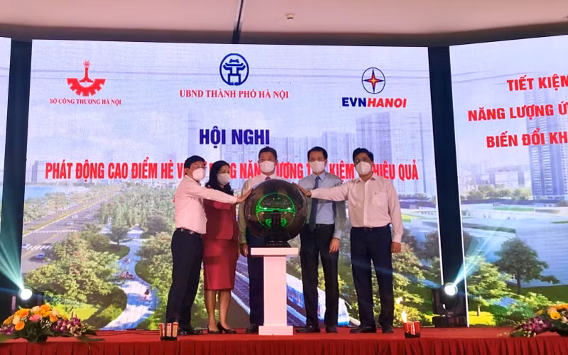 Phát động đợt cao điểm sử dụng năng lượng tiết kiệm, hiệu quả -0