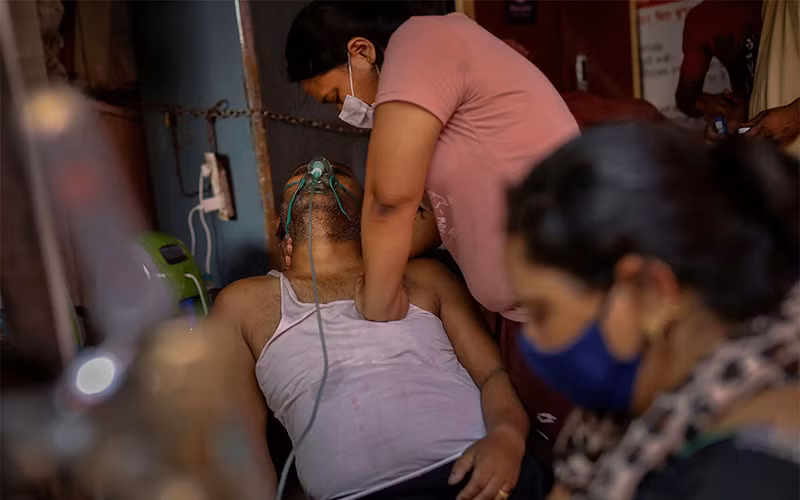 Hình ảnh do nhóm phóng viên của Reuters ghi nhận trong làn sóng Covid-19 thứ hai tại Ấn Độ.