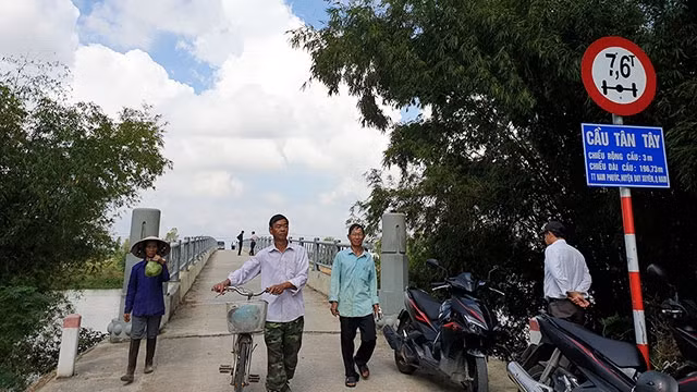 Cầu Tân Tây là cây cầu đầu tiên thuộc dự án LRAMP được khởi công trên địa bàn cả nước.