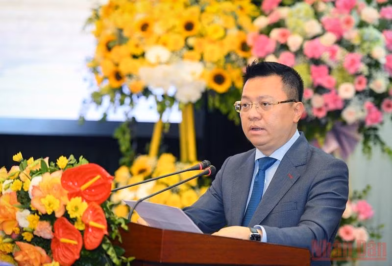 Kỷ niệm 25 năm ngày Báo Nhân Dân hằng tháng ra số đầu -0