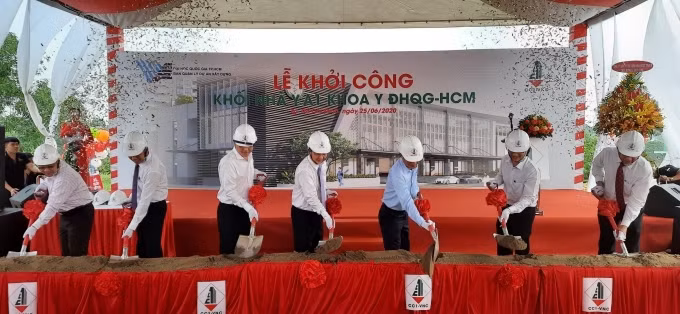 Nghi thức lễ khởi công xây dựng công trình khối nhà Y.A1.