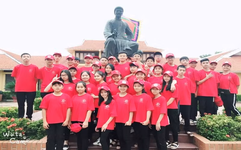 Học Truyện Kiều trên đất Nghi Xuân -0