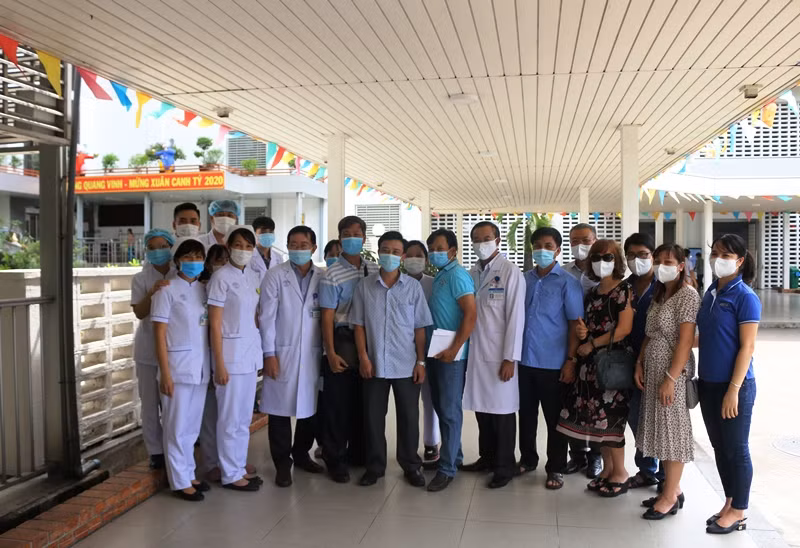 Đội phản ứng nhanh số 7, Bệnh viện Chợ Rẫy lên đường chi viện cho Đà Nẵng.
