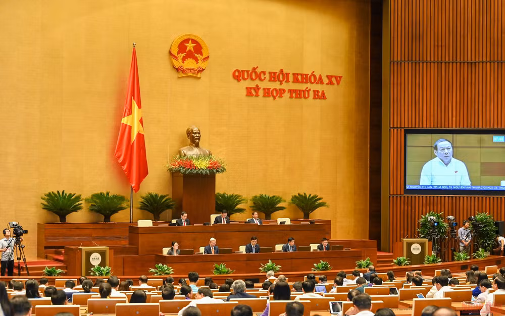 Quang cảnh phiên họp của Quốc hội, chiều 1/6. (Ảnh: LINH NGUYÊN)