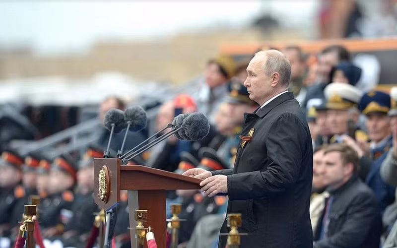 Tổng thống Nga Vladimir Putin phát biểu khai mạc Lễ duyệt binh mừng Ngày Chiến thắng trên Quảng trường Đỏ (Nguồn: Điện Kremlin)