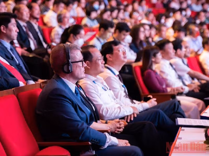 Thảo luận những nội dung đổi mới sáng tạo trong dạy và học -0
