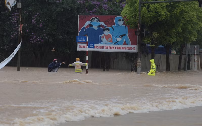 Sạt lở đất ở Tuyên Quang khiến một người chết, hai người bị thương -0