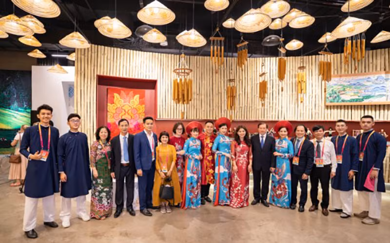 Các đại biểu tham gia Lễ khai mạc Nhà triển lãm Việt Nam tại Triển lãm Thế giới EXPO 2020 Dubai. Ảnh: Vietnam EXPO 2020 Dubai
