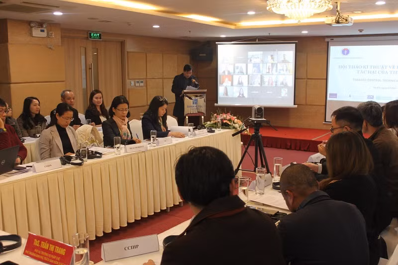 PGS, TS Lương Ngọc Khuê phát biểu tại hội thảo.