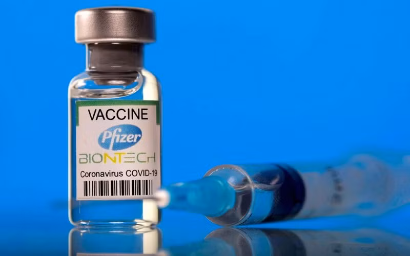 Vaccine ngừa Covid-19 của Pfizer-BioNTech. (Ảnh: Reuters)