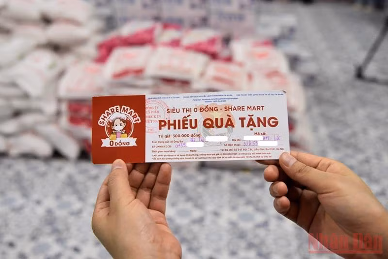“Share Mart - Siêu thị 0 đồng” lan toả yêu thương trong ngày dịch -0
