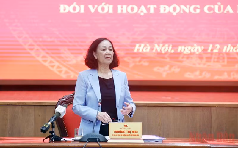 Đồng chí Trương Thị Mai phát biểu kết luận buổi làm việc.