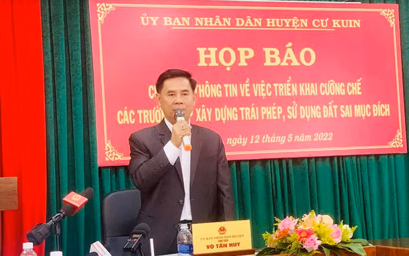 Cưỡng chế giải tỏa 64 trường hợp xây dựng trái phép, sử dụng đất sai mục đích ở huyện Cư Kuin