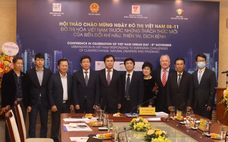 Các đại biểu tham dự hội thảo tại điểm cầu thành phố Hà Nội.