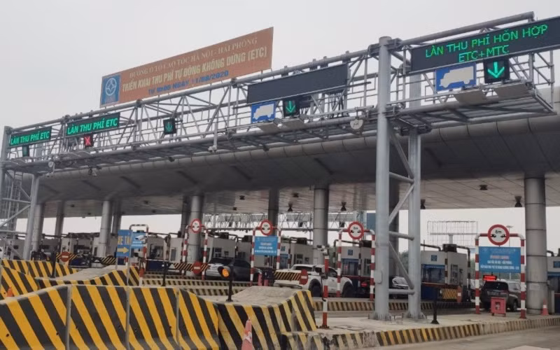 Cao tốc Hà Nội-Hải Phòng thu phí điện tử không dừng từ 0 giờ ngày 5/5.
