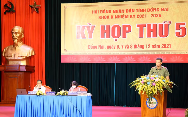 Thiếu tướng Vũ Hồng Văn trả lời chất vấn liên quan Chuyên án 920G.