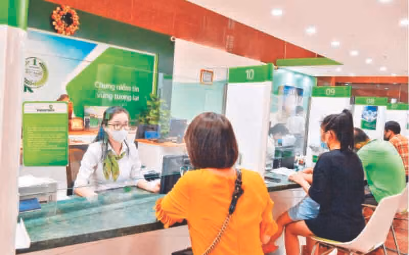 Giao dịch tín dụng tại một chi nhánh của Vietcombank trên địa bàn Thành phố Hồ Chí Minh.