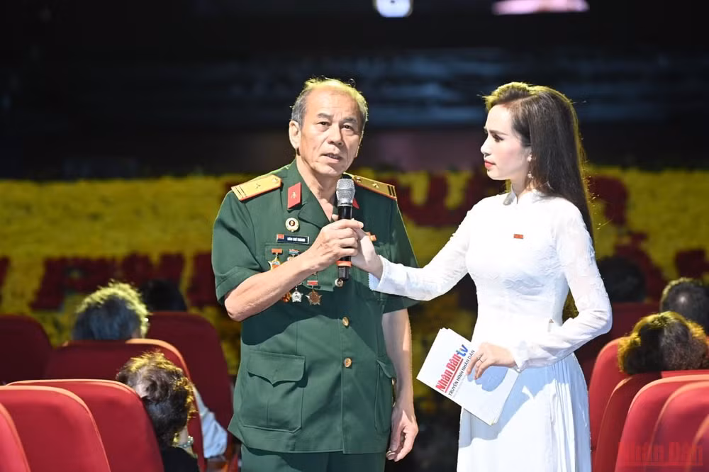 20 giờ 52 phút: Giao lưu cựu chiến binh - Thiếu tá Đào Chí Thành -0